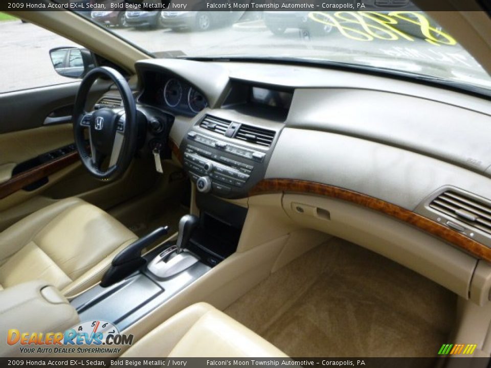 2009 Honda Accord EX-L Sedan Bold Beige Metallic / Ivory Photo #11