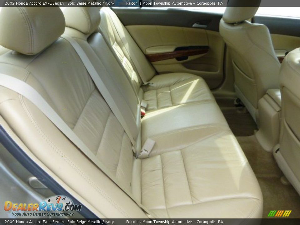 Rear Seat of 2009 Honda Accord EX-L Sedan Photo #13