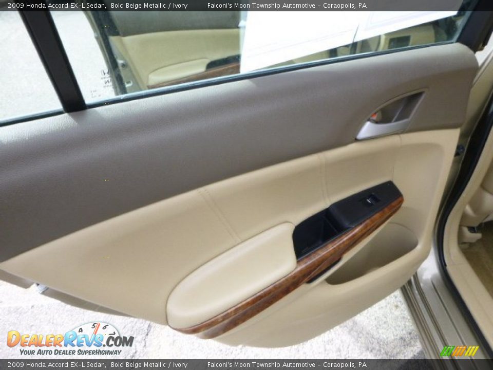 2009 Honda Accord EX-L Sedan Bold Beige Metallic / Ivory Photo #18