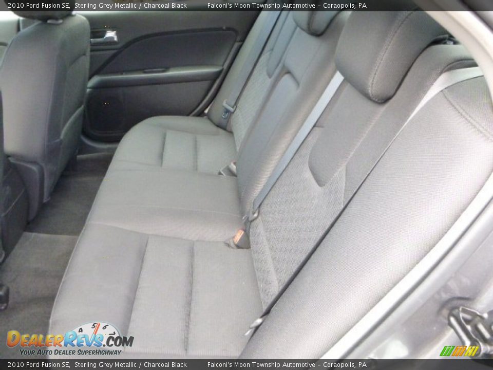 2010 Ford Fusion SE Sterling Grey Metallic / Charcoal Black Photo #16
