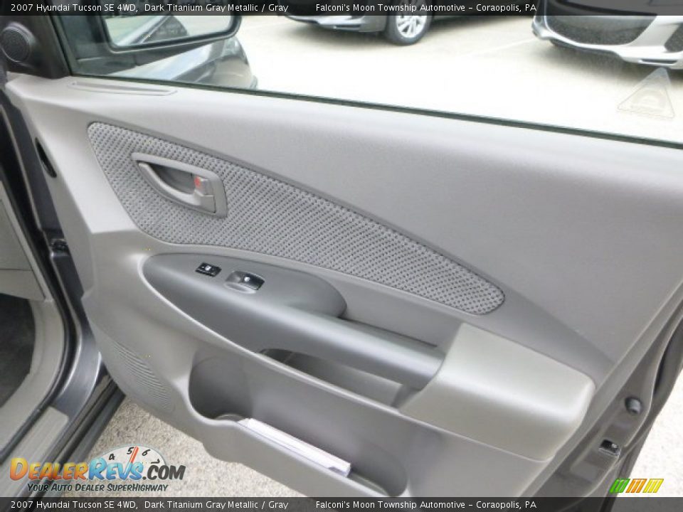 2007 Hyundai Tucson SE 4WD Dark Titanium Gray Metallic / Gray Photo #12