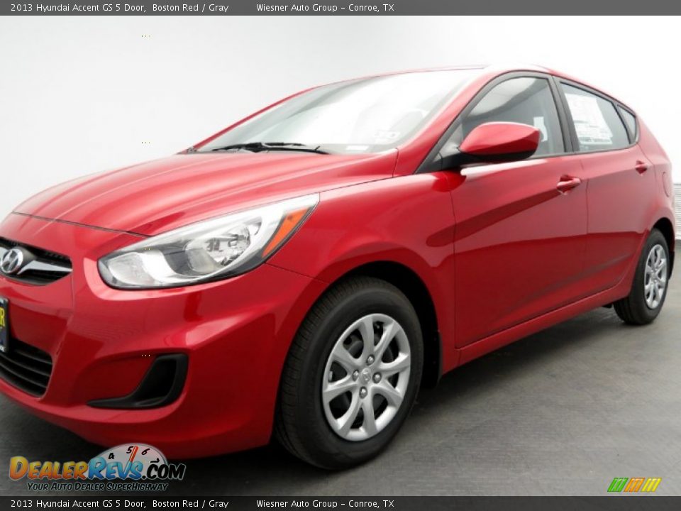 2013 Hyundai Accent GS 5 Door Boston Red / Gray Photo #2