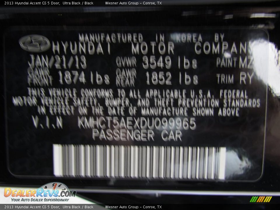 2013 Hyundai Accent GS 5 Door Ultra Black / Black Photo #6