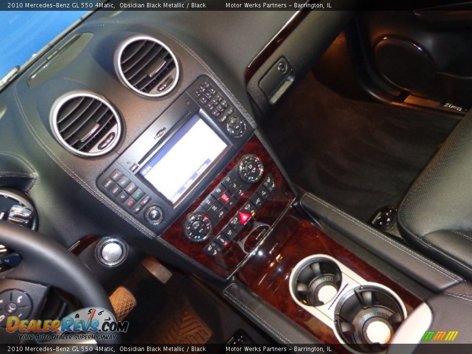 2010 Mercedes-Benz GL 550 4Matic Obsidian Black Metallic / Black Photo #16