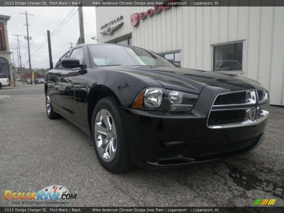 2013 Dodge Charger SE Pitch Black / Black Photo #1