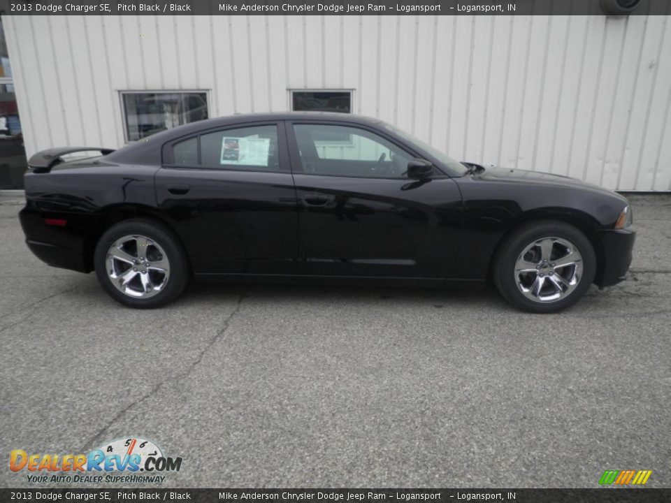 2013 Dodge Charger SE Pitch Black / Black Photo #2