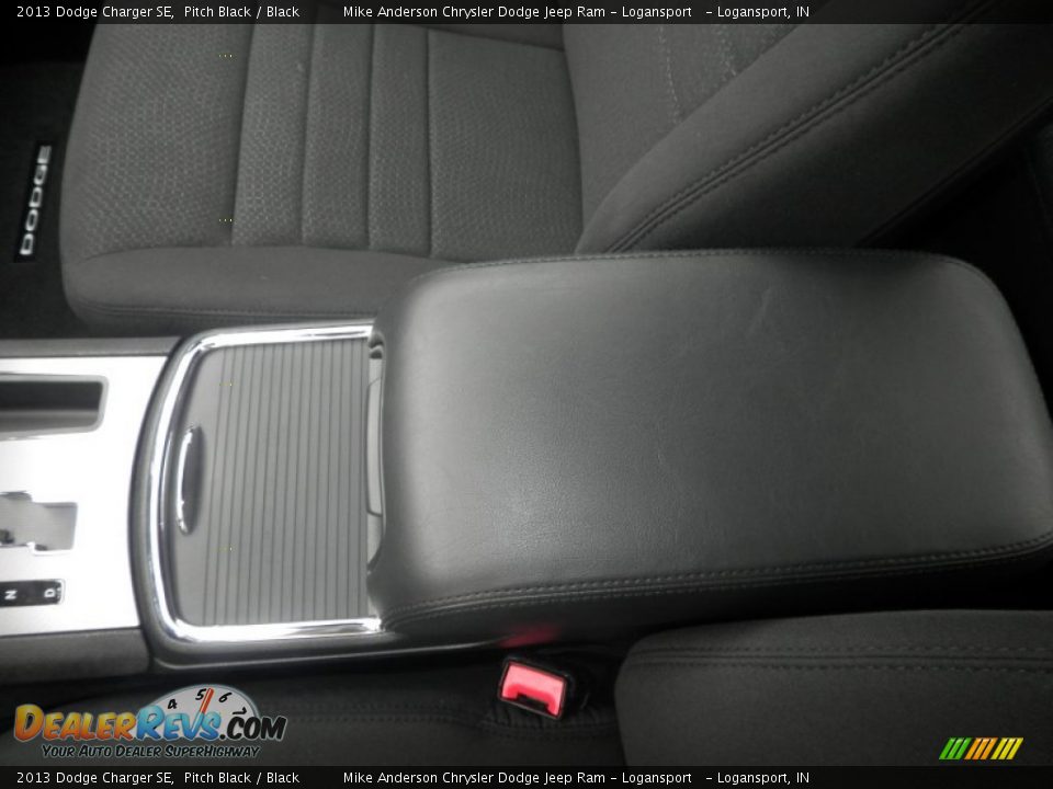 2013 Dodge Charger SE Pitch Black / Black Photo #9