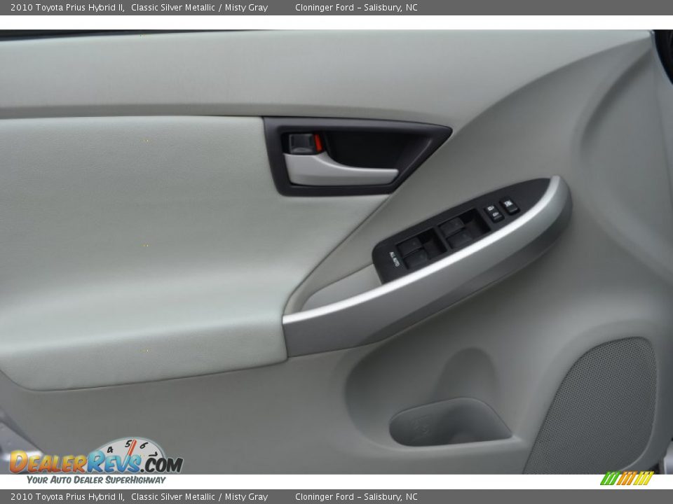 2010 Toyota Prius Hybrid II Classic Silver Metallic / Misty Gray Photo #8
