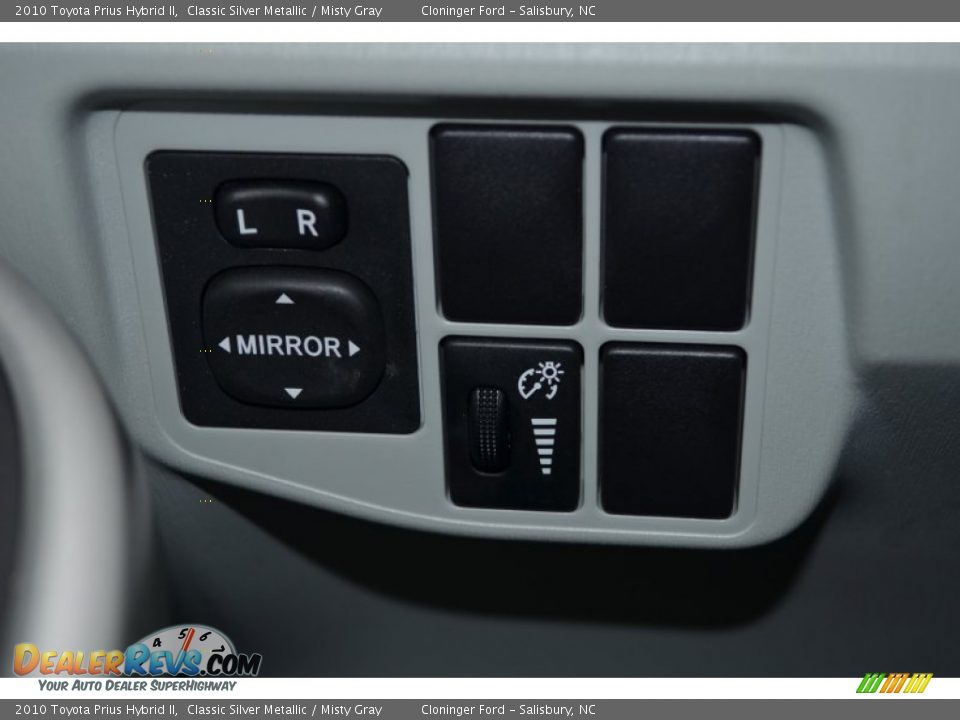2010 Toyota Prius Hybrid II Classic Silver Metallic / Misty Gray Photo #23