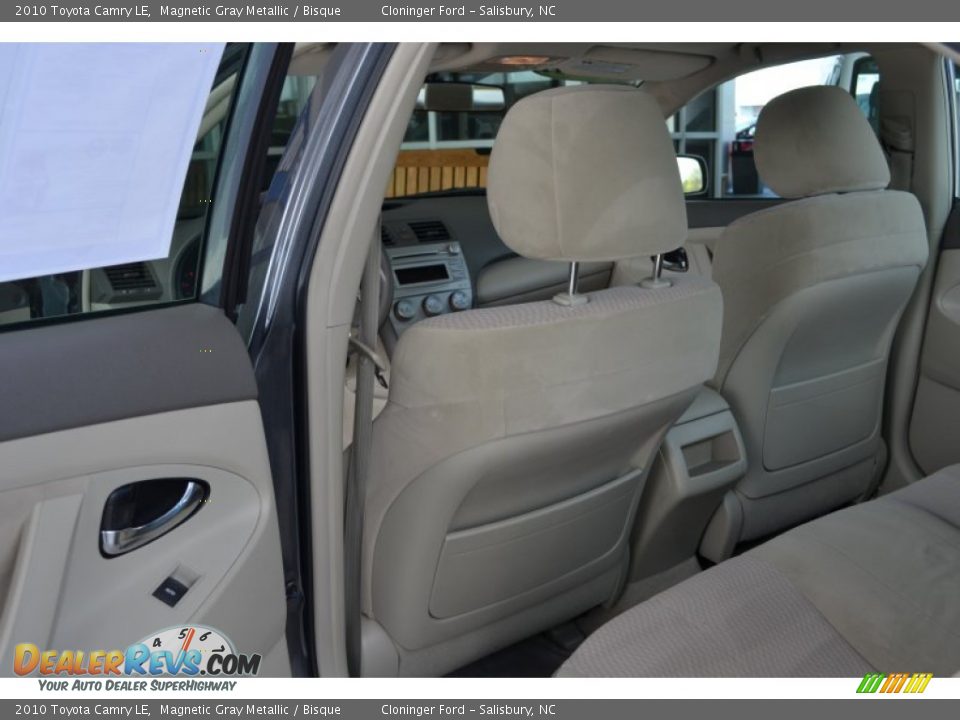 2010 Toyota Camry LE Magnetic Gray Metallic / Bisque Photo #11