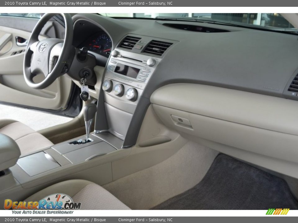 2010 Toyota Camry LE Magnetic Gray Metallic / Bisque Photo #15
