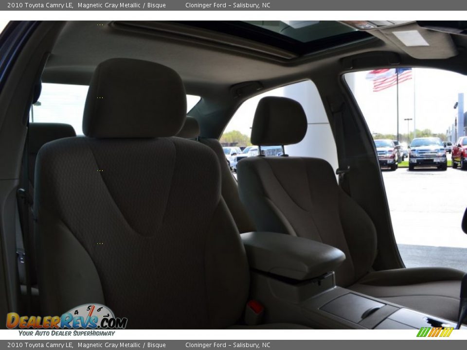 2010 Toyota Camry LE Magnetic Gray Metallic / Bisque Photo #17
