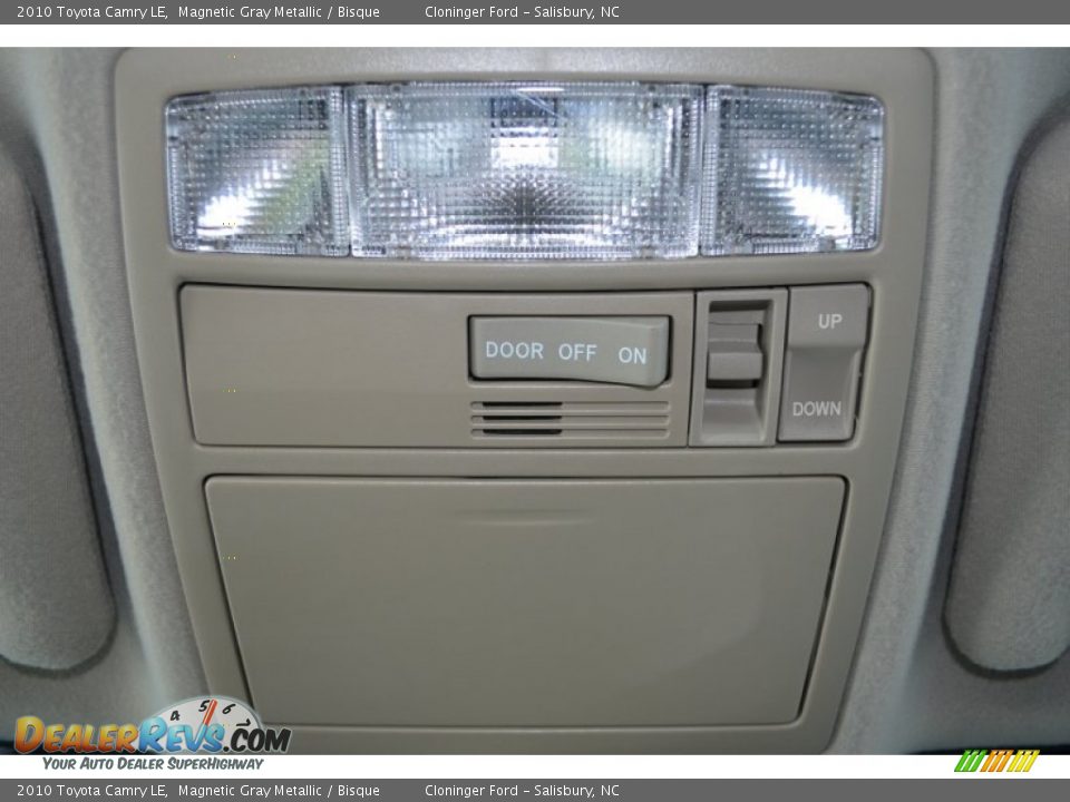 2010 Toyota Camry LE Magnetic Gray Metallic / Bisque Photo #31