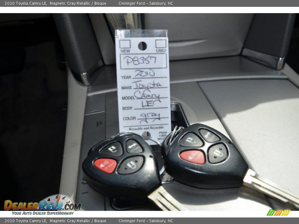 2010 Toyota Camry LE Magnetic Gray Metallic / Bisque Photo #33