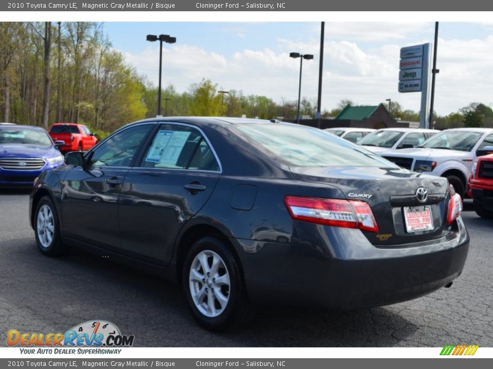 2010 Toyota Camry LE Magnetic Gray Metallic / Bisque Photo #34