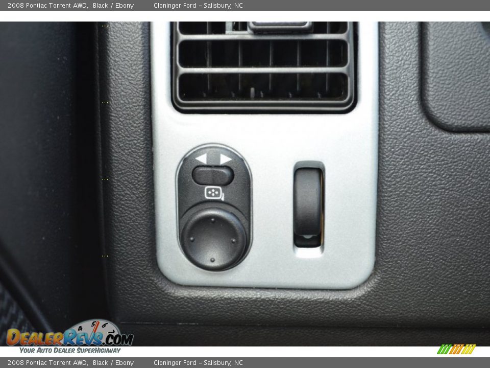 2008 Pontiac Torrent AWD Black / Ebony Photo #23