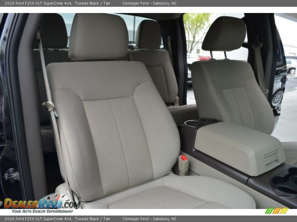 2010 Ford F150 XLT SuperCrew 4x4 Tuxedo Black / Tan Photo #17