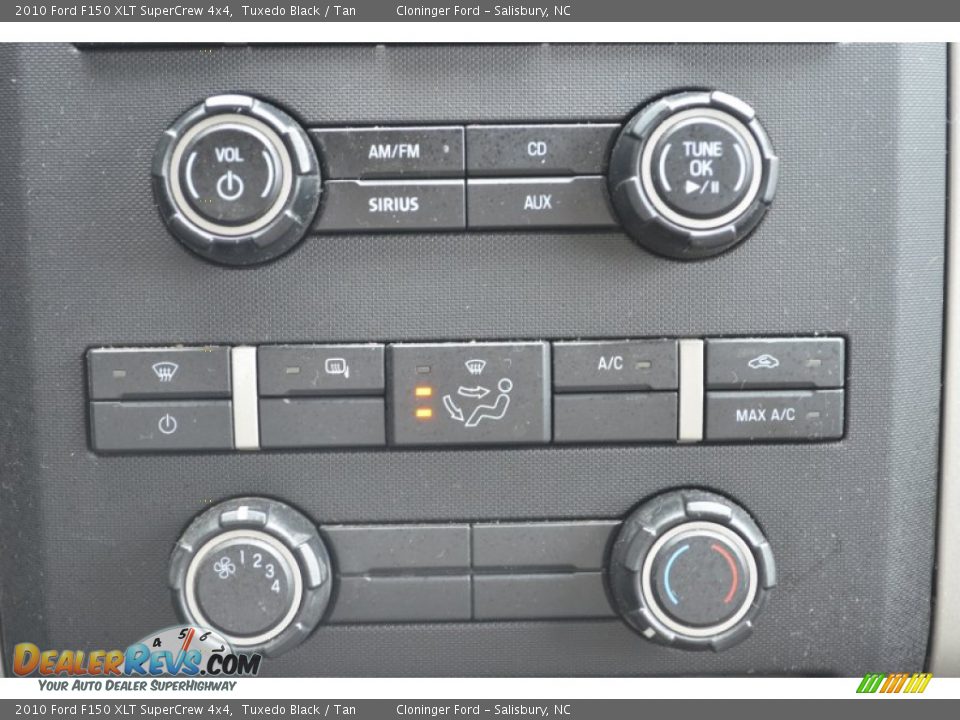 2010 Ford F150 XLT SuperCrew 4x4 Tuxedo Black / Tan Photo #32