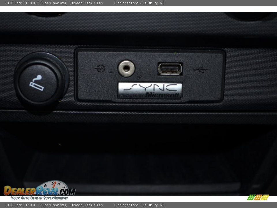 2010 Ford F150 XLT SuperCrew 4x4 Tuxedo Black / Tan Photo #33