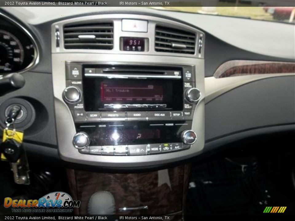 2012 Toyota Avalon Limited Blizzard White Pearl / Black Photo #15