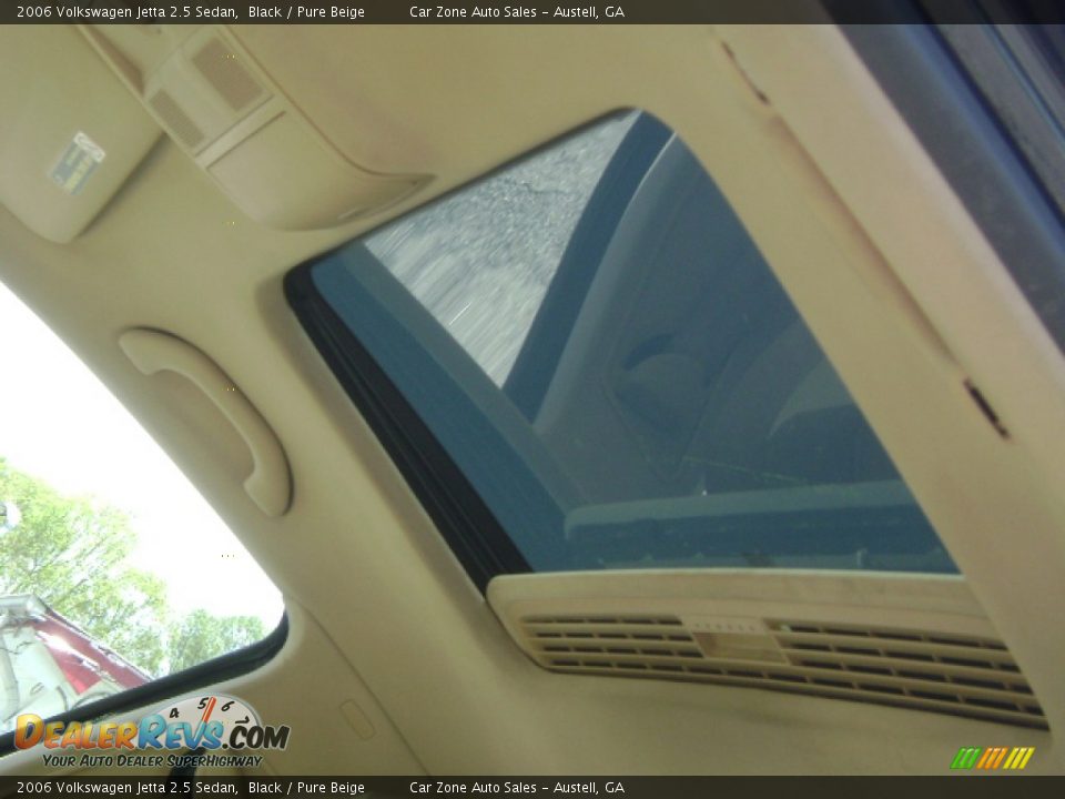 2006 Volkswagen Jetta 2.5 Sedan Black / Pure Beige Photo #4