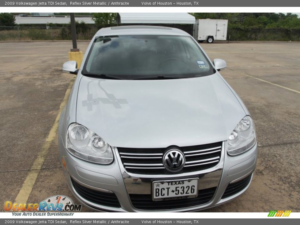 2009 Volkswagen Jetta TDI Sedan Reflex Silver Metallic / Anthracite Photo #2