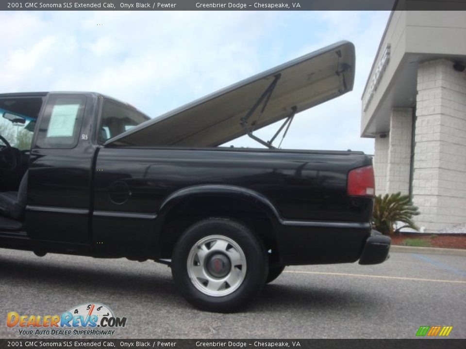 2001 GMC Sonoma SLS Extended Cab Onyx Black / Pewter Photo #15