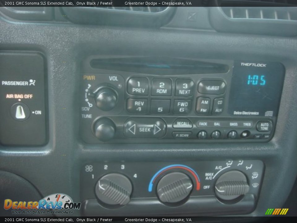 2001 GMC Sonoma SLS Extended Cab Onyx Black / Pewter Photo #17