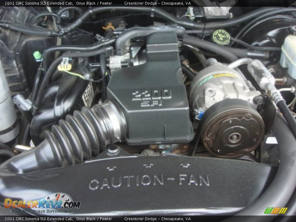 2001 GMC Sonoma SLS Extended Cab 2.2 Liter OHV 8-Valve 4 Cylinder Engine Photo #19