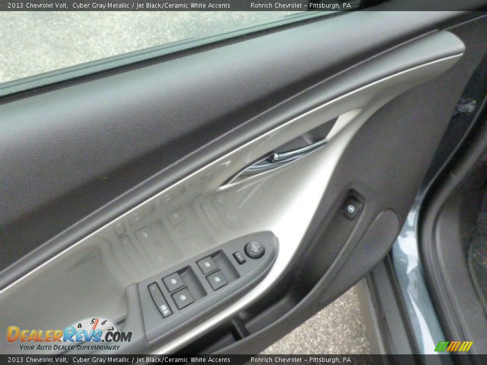 2013 Chevrolet Volt Cyber Gray Metallic / Jet Black/Ceramic White Accents Photo #14
