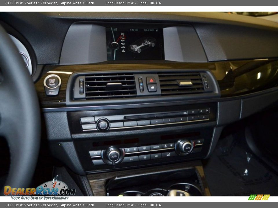 2013 BMW 5 Series 528i Sedan Alpine White / Black Photo #8