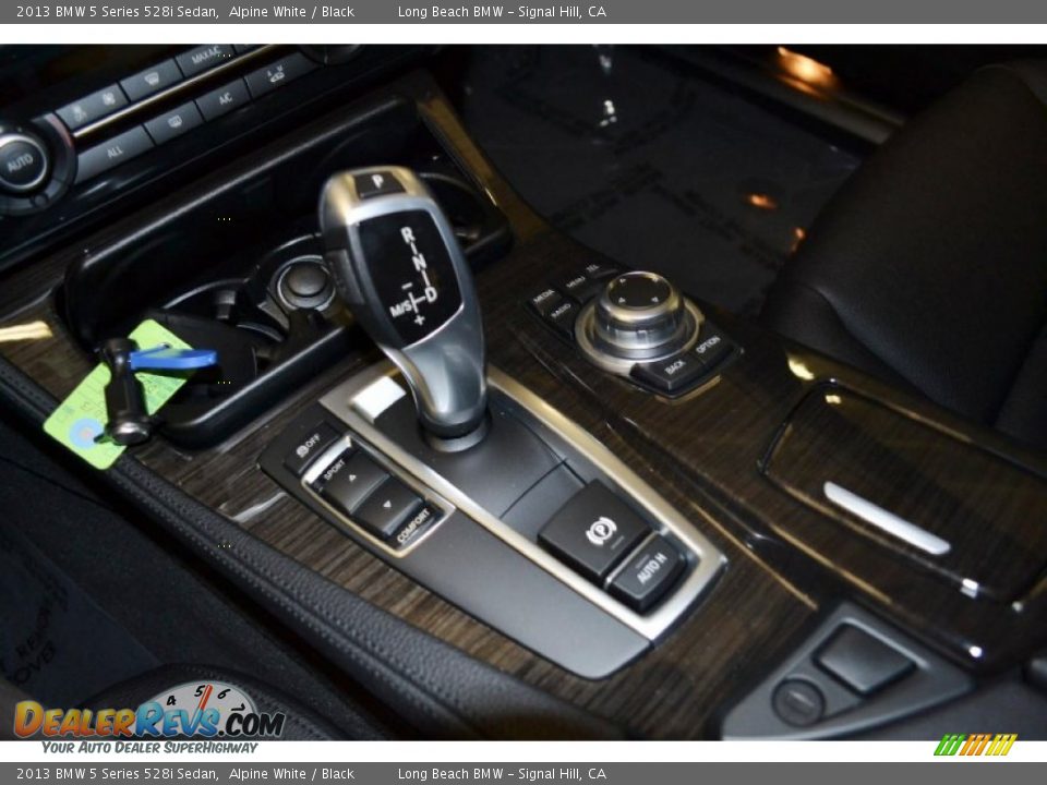 2013 BMW 5 Series 528i Sedan Alpine White / Black Photo #9