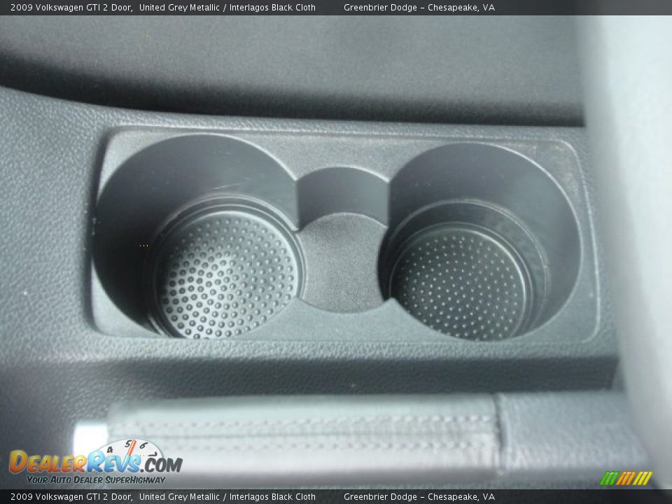 2009 Volkswagen GTI 2 Door United Grey Metallic / Interlagos Black Cloth Photo #20