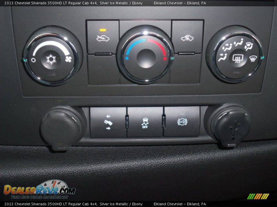 2013 Chevrolet Silverado 3500HD LT Regular Cab 4x4 Silver Ice Metallic / Ebony Photo #21
