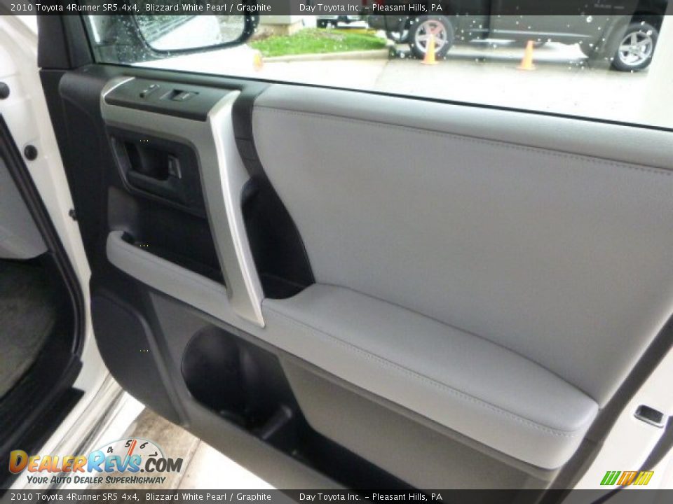 2010 Toyota 4Runner SR5 4x4 Blizzard White Pearl / Graphite Photo #10