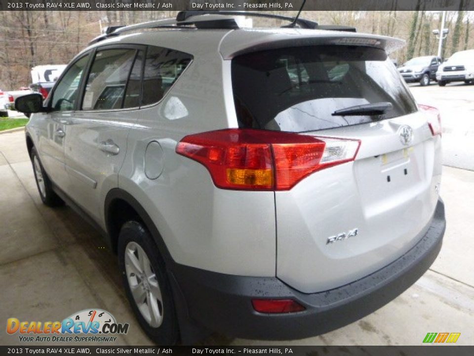 2013 Toyota RAV4 XLE AWD Classic Silver Metallic / Ash Photo #4