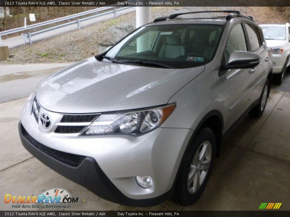 2013 Toyota RAV4 XLE AWD Classic Silver Metallic / Ash Photo #5