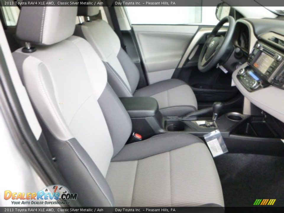 2013 Toyota RAV4 XLE AWD Classic Silver Metallic / Ash Photo #8