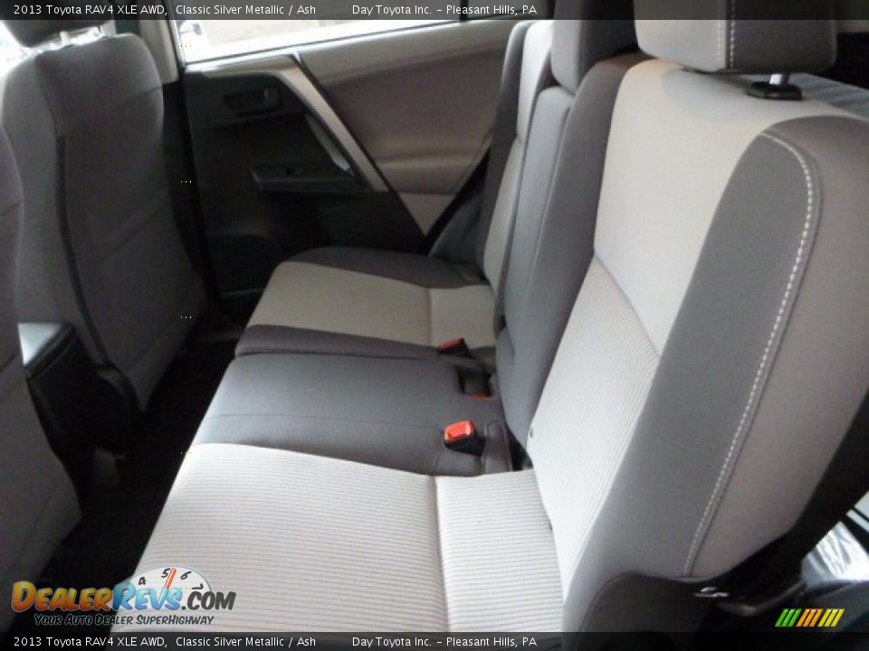 2013 Toyota RAV4 XLE AWD Classic Silver Metallic / Ash Photo #12