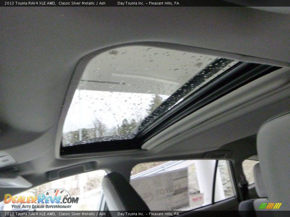 2013 Toyota RAV4 XLE AWD Classic Silver Metallic / Ash Photo #15