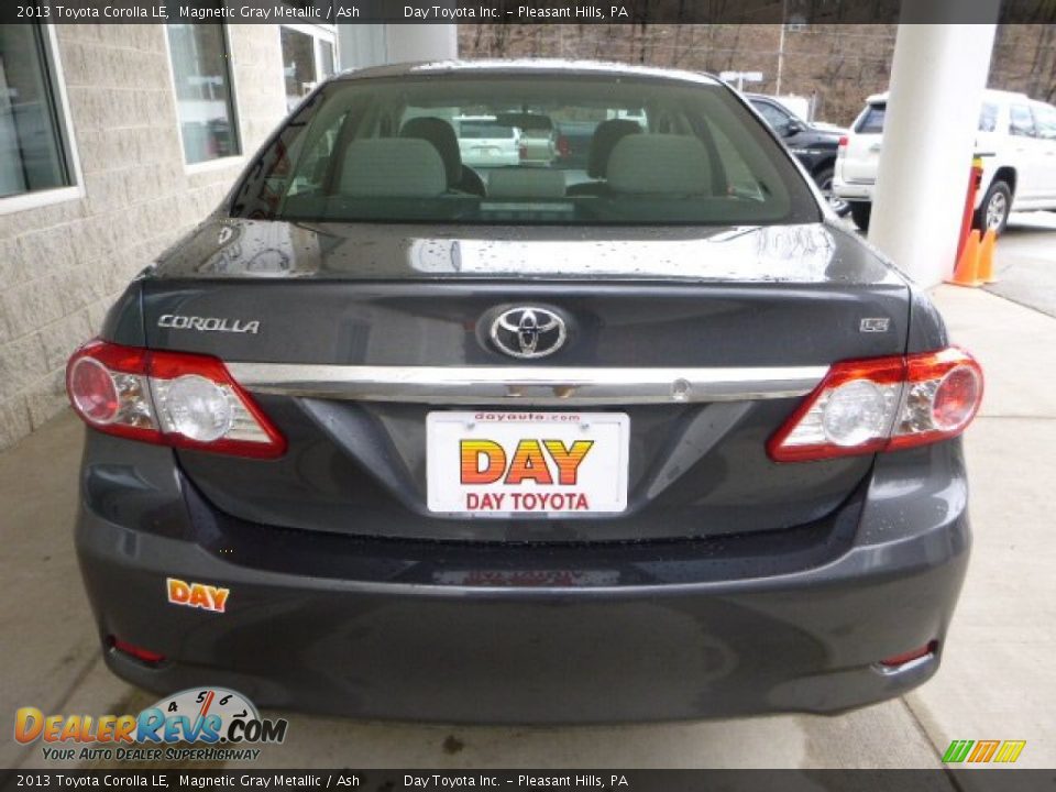 2013 Toyota Corolla LE Magnetic Gray Metallic / Ash Photo #3
