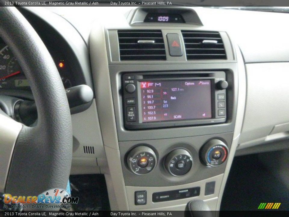 2013 Toyota Corolla LE Magnetic Gray Metallic / Ash Photo #18