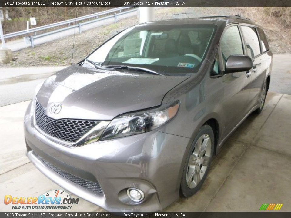 2013 Toyota Sienna SE Predawn Gray Mica / Dark Charcoal Photo #5