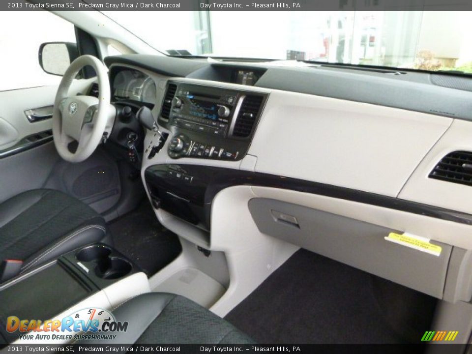 2013 Toyota Sienna SE Predawn Gray Mica / Dark Charcoal Photo #10