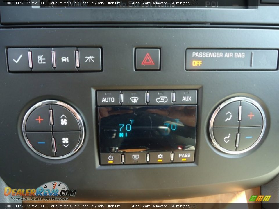 2008 Buick Enclave CXL Platinum Metallic / Titanium/Dark Titanium Photo #21