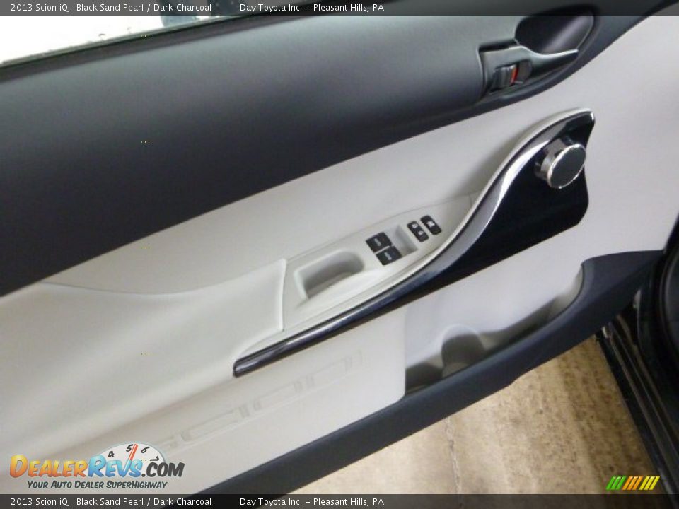 2013 Scion iQ Black Sand Pearl / Dark Charcoal Photo #16
