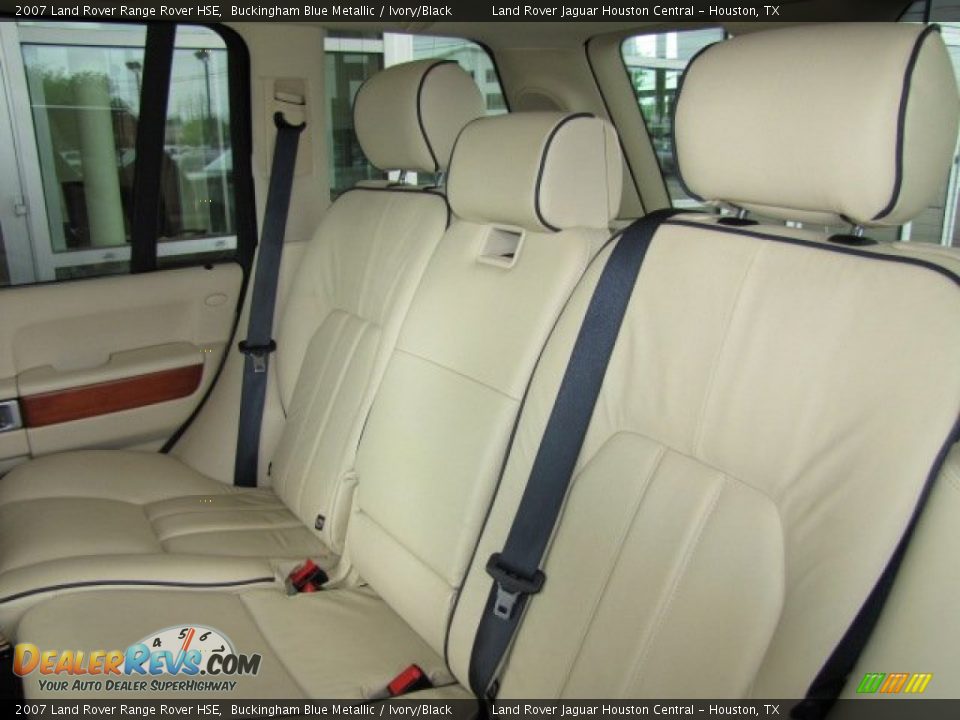 Rear Seat of 2007 Land Rover Range Rover HSE Photo #27