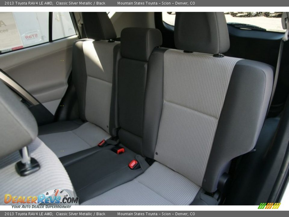 2013 Toyota RAV4 LE AWD Classic Silver Metallic / Black Photo #7