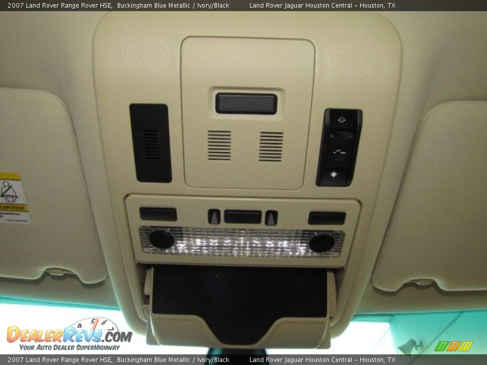 Controls of 2007 Land Rover Range Rover HSE Photo #35