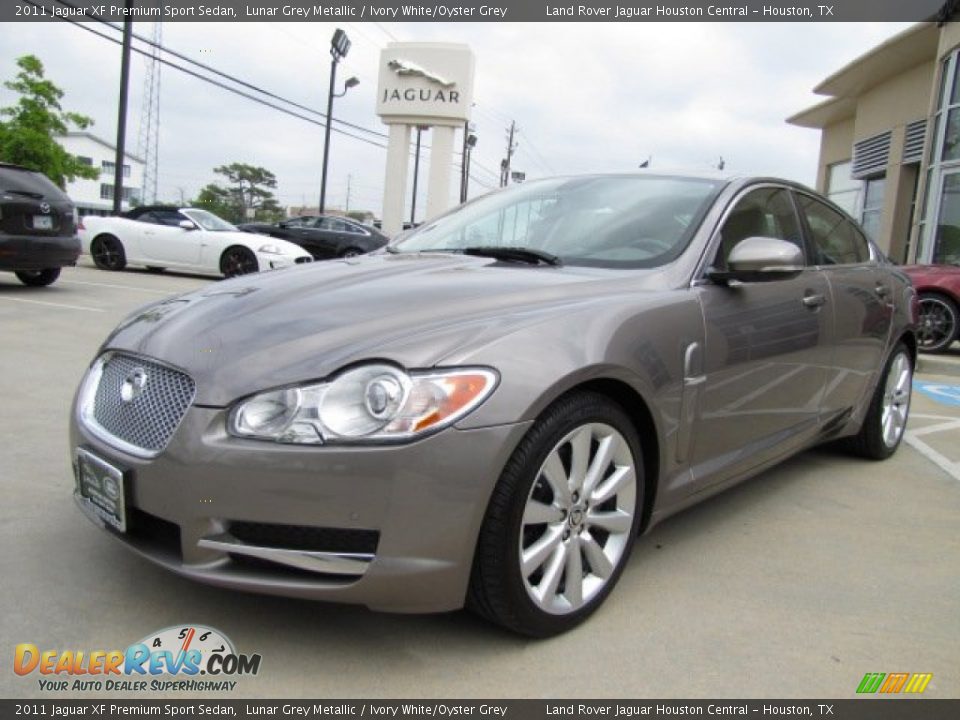 Front 3/4 View of 2011 Jaguar XF Premium Sport Sedan Photo #5